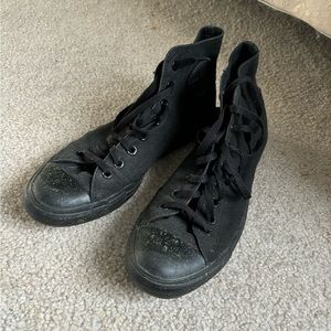 CONVERSE size men’s 9, black with black trim